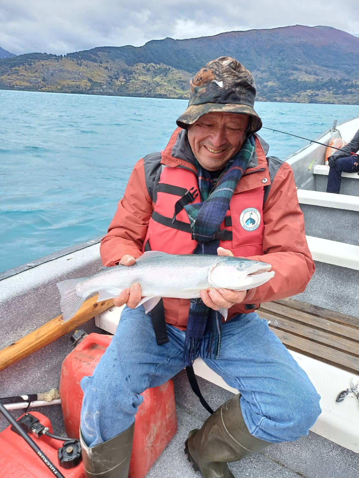 🎣 Tour de Pesca en Lago General Carrera | Puerto Río Tranquilo, Patagonia Chile