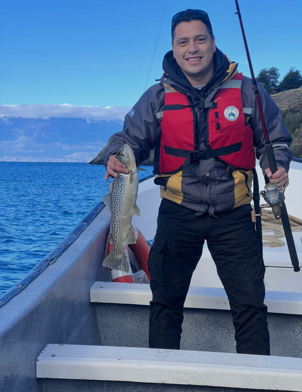 🎣 Tour de Pesca en Lago General Carrera | Puerto Río Tranquilo, Patagonia Chile